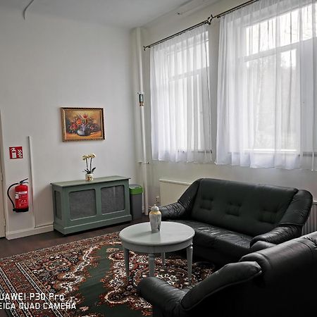 Liahof Hotel Уларед Екстериор снимка