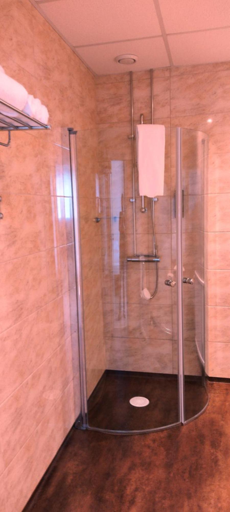 Liahof Hotel Уларед Екстериор снимка