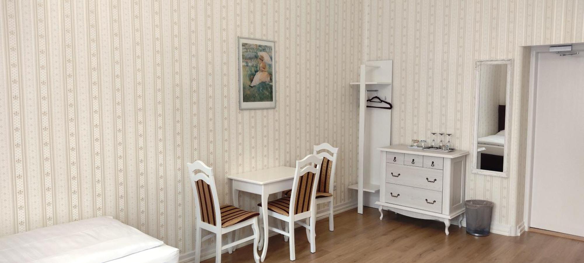 Liahof Hotel Уларед Екстериор снимка