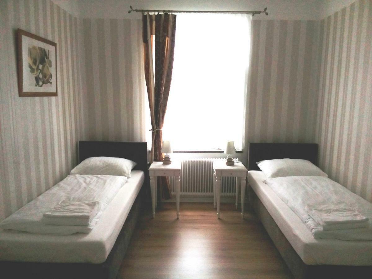 Liahof Hotel Уларед Екстериор снимка