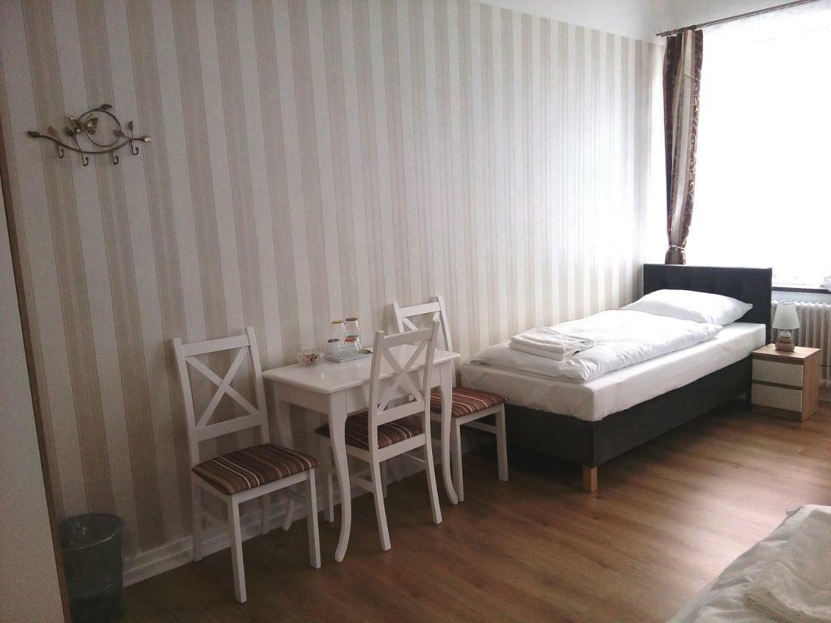 Liahof Hotel Уларед Екстериор снимка