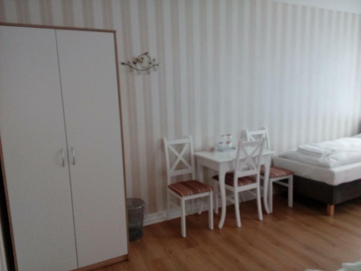 Liahof Hotel Уларед Екстериор снимка